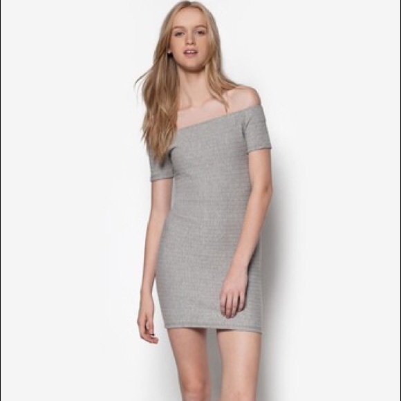 Topshop | Off The Shoulder Bodycon Dress - Picture 3 of 3